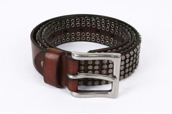 Ceinture en cuir à cinq rangées de rivets et boucle ardillon – Image 7