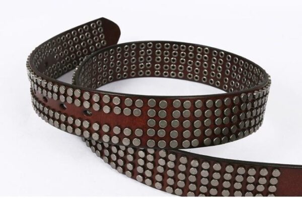 Ceinture en cuir à cinq rangées de rivets et boucle ardillon – Image 3